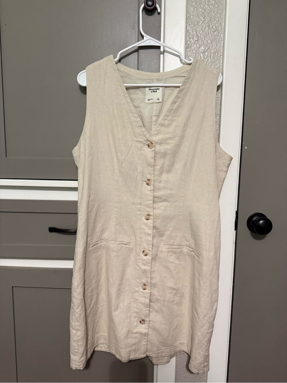 The A&F Mara Linen-Blend Vest Mini Dress
